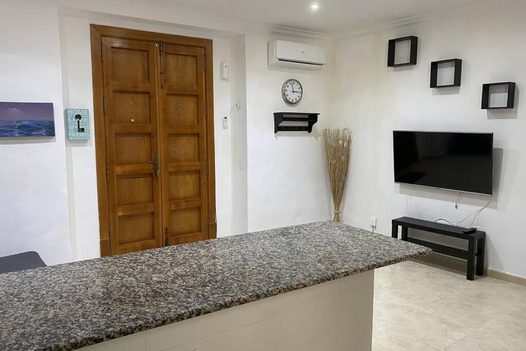 Apartamentos Manrique Jerez de la Frontera Exterior photo